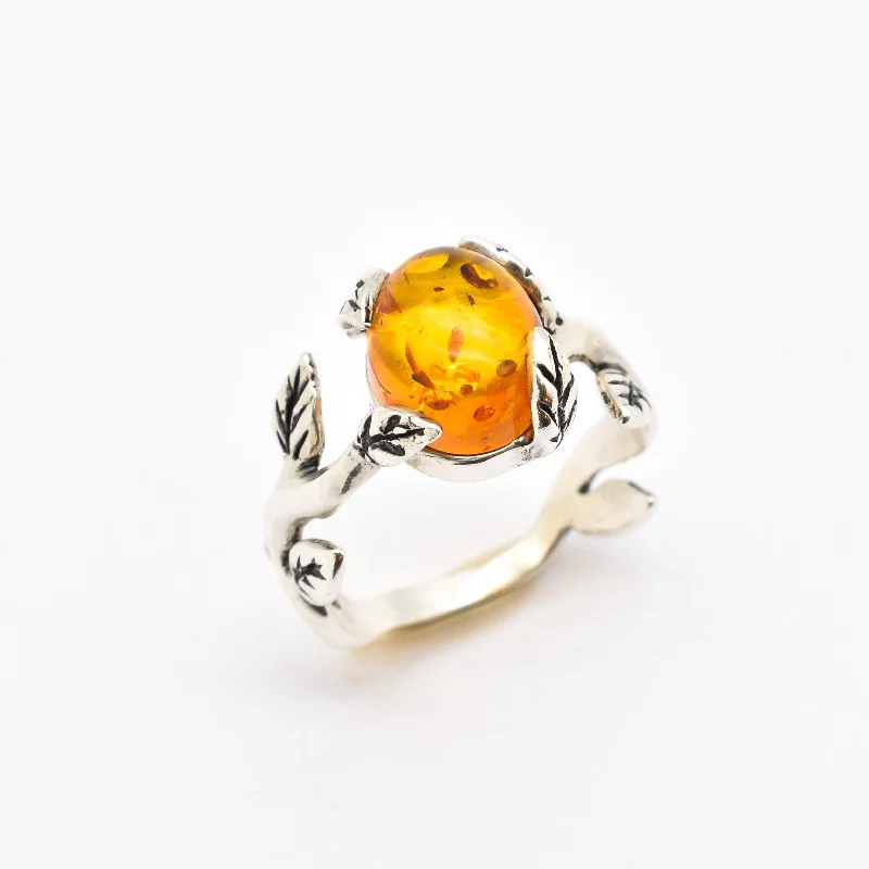 Dainty rings for women -Amber Silver Ring - Natural Amber Ring - Amber Leaf Ring