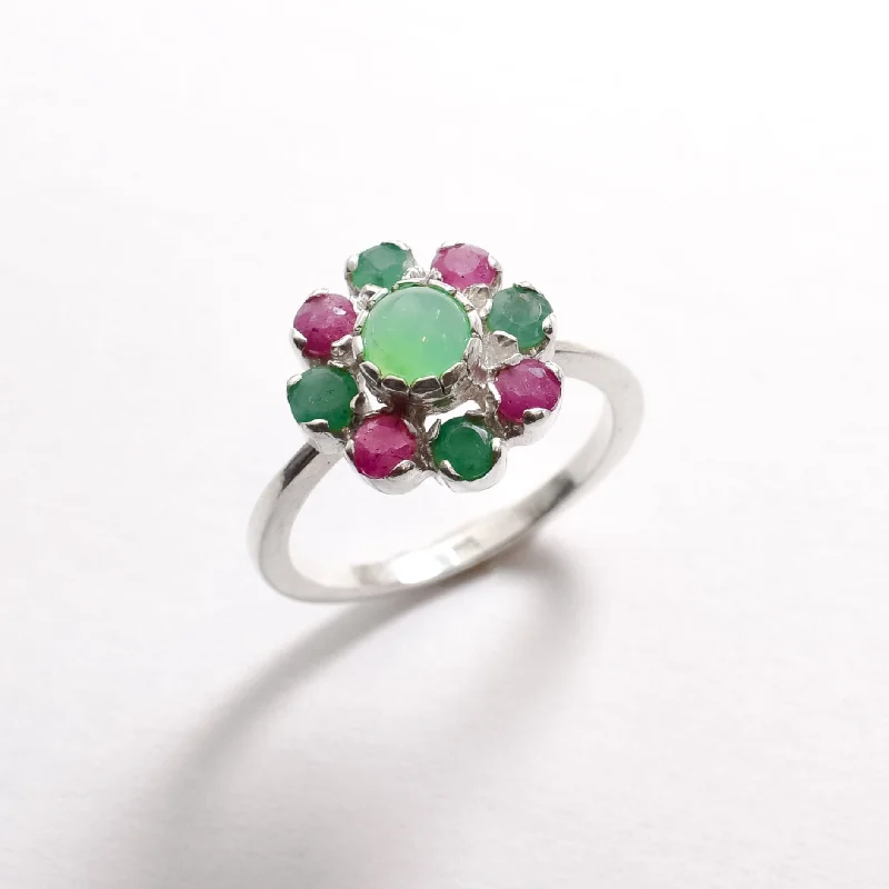 Wedding rings with emerald for women -Chrysoprase Ring - Emerald Flower Ring - Daisy Ruby Ring