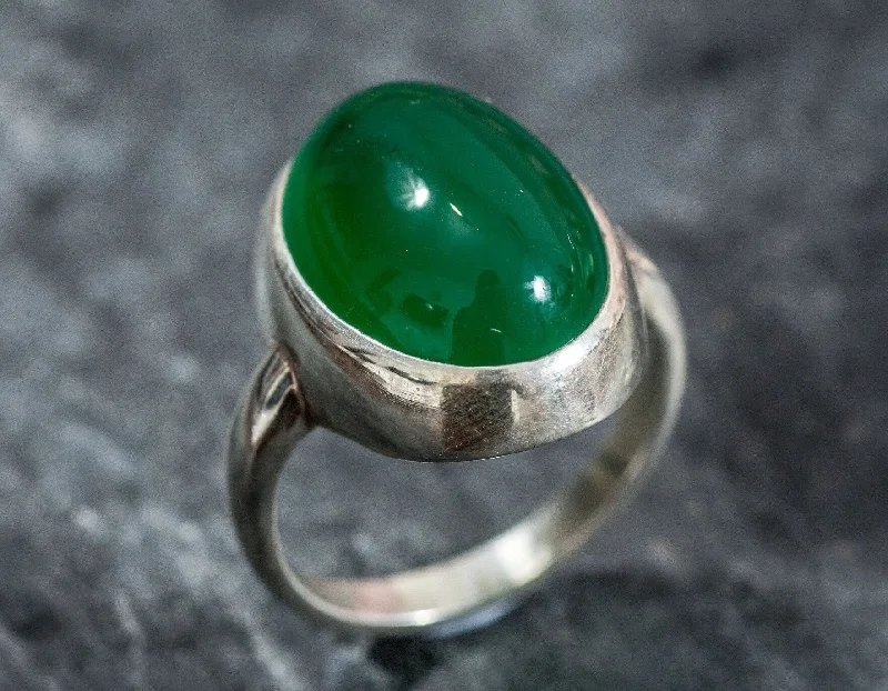 Exquisite rings for women -Large Emerald Ring - Vintage Emerald Ring - Oval Emerald Statement Ring