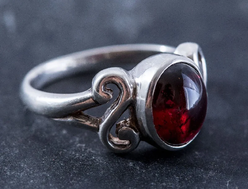 Modern rings for women -Garnet Solitaire Ring - Swirl Silver Ring - January Birthstone Ring