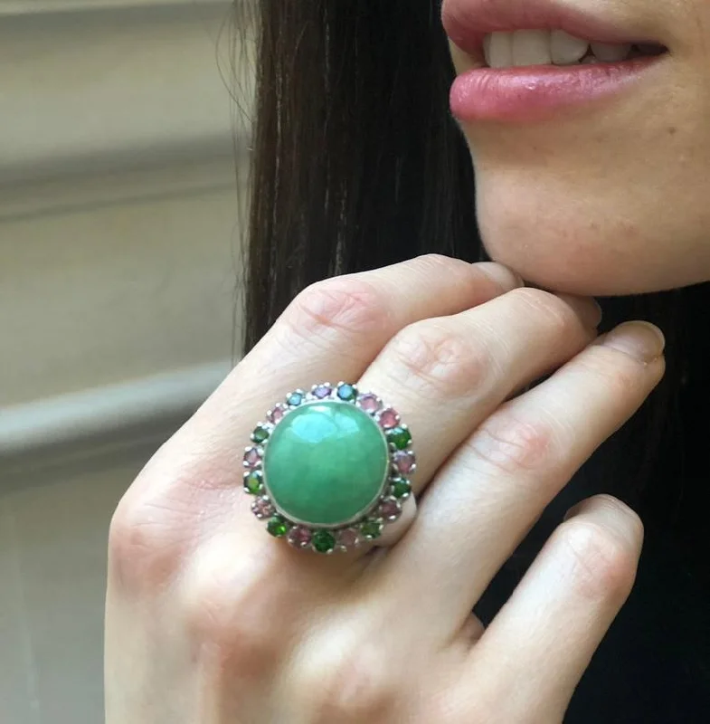 Minimalist rings for women -Chrysoprase Ring - Statement Victorian Ring - Large Round Ring