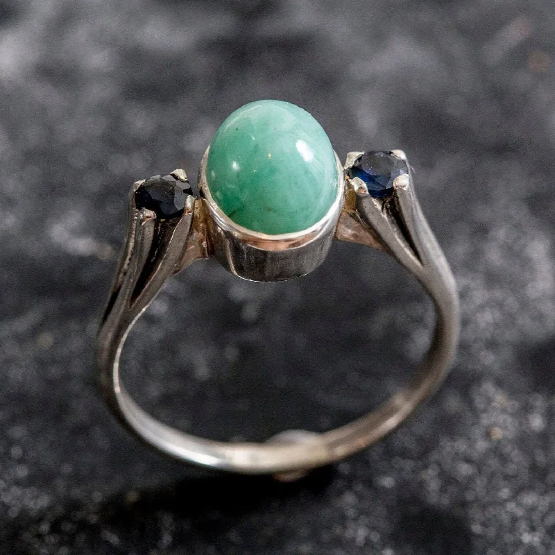 Wedding band rings for women -Emerald Bezel Ring - Green Gemstone Ring - Natural Emerald Ring