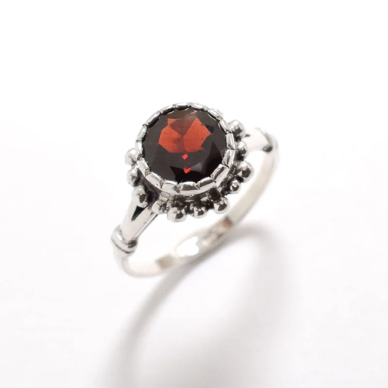 Statement rings for women -Garnet Ring - Vintage Flower Ring - Garnet Solitaire Ring