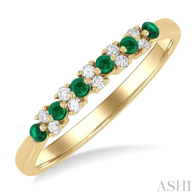 Luxury engagement rings for women -1.9 MM Emerald and 1/10 ctw Round Cut Diamond Precious Band in 14K Yellow Gold