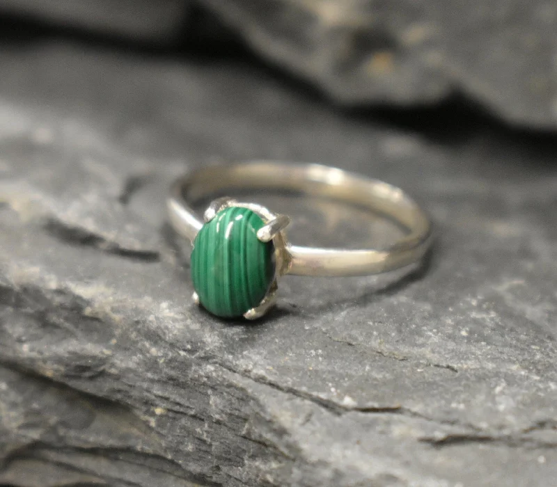 Cute rings for women -Malachite Ring - Green Oval Ring - Vintage Solitaire Ring