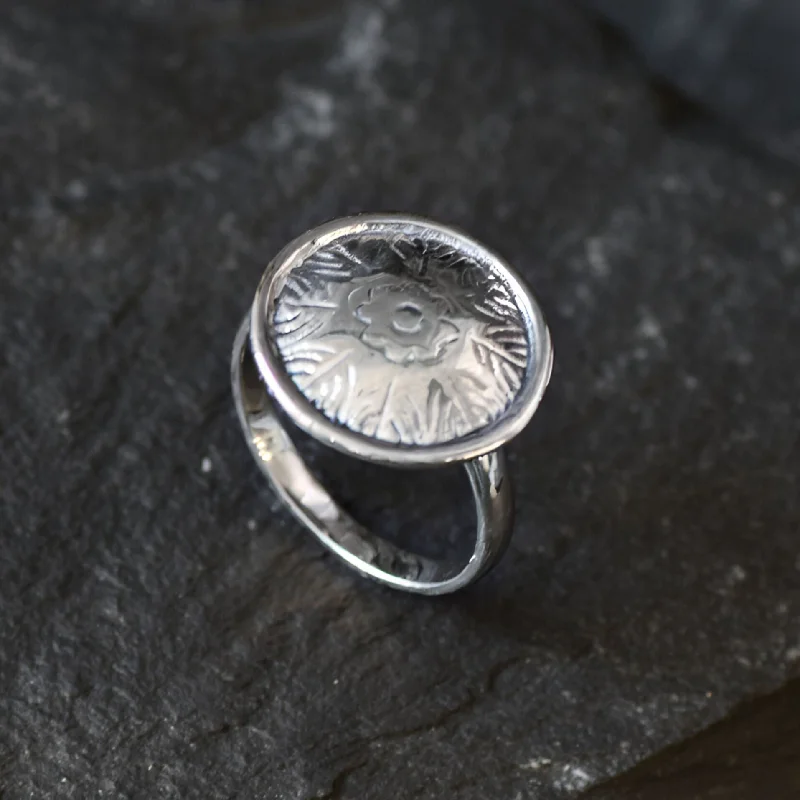 Modern rings for women -Silver Flower Ring - Round Silver Ring - Embossed Statement Ring