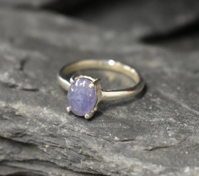 Custom-designed rings for women -Tanzanite Ring - Purple Oval Ring - Vintage Solitaire Ring