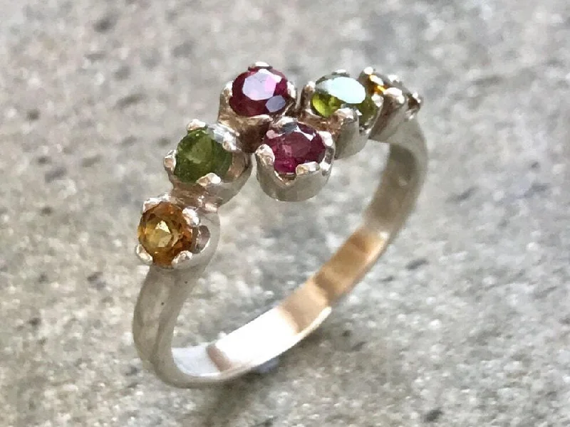 Modern gold rings for women -Tourmaline Ring - Colorful Bypass Band - Vintage Multistone Ring