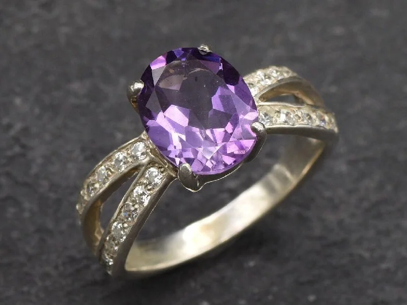 Oval rings for women -Vintage Amethyst Ring - Purple Gemstone Ring - Split Paved Silver Ring