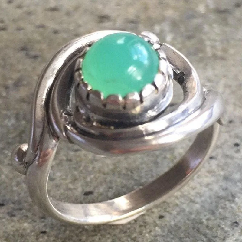 Engagement rings with sapphire for women -Chrysoprase Ring - Green Spiral Ring - Vintage Swirl Ring