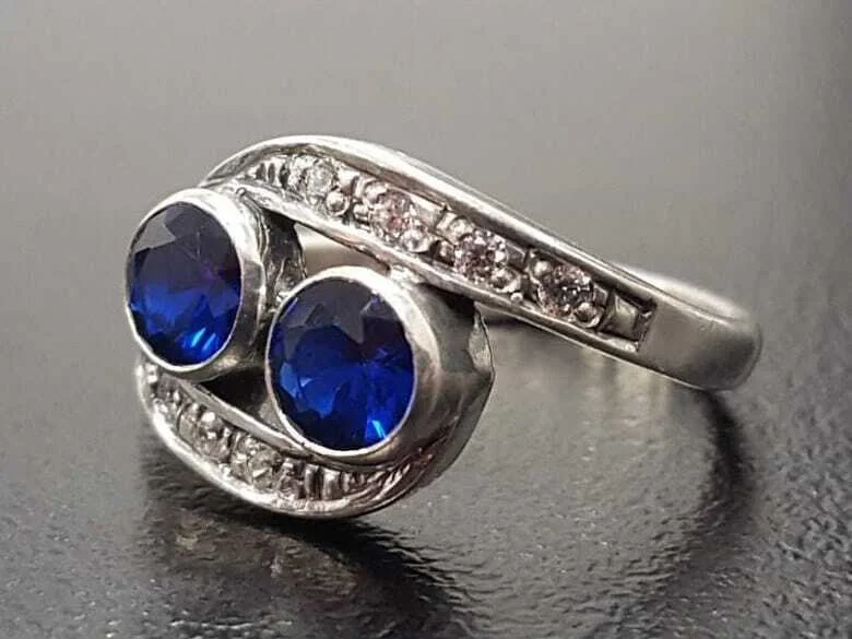 Exquisite rings for women -Sapphire Vintage Ring - Two Stone Ring - Blue Bezel Ring