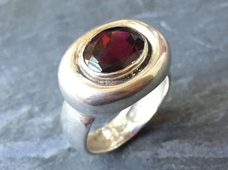 Custom engraved rings for women -Garnet Chunky Ring - Oval Statement Ring - Garnet Bezel Ring