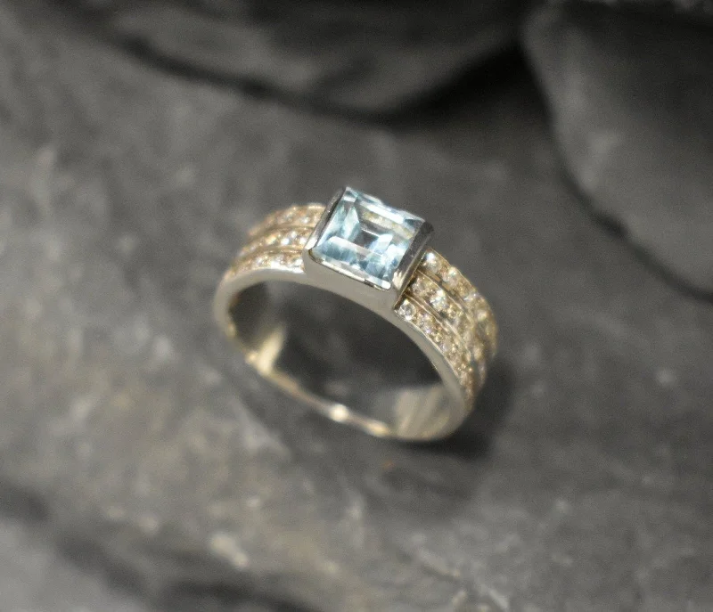 Bohemian rings for women -Blue Topaz Ring - Sky Blue Ring - Triple Band Ring