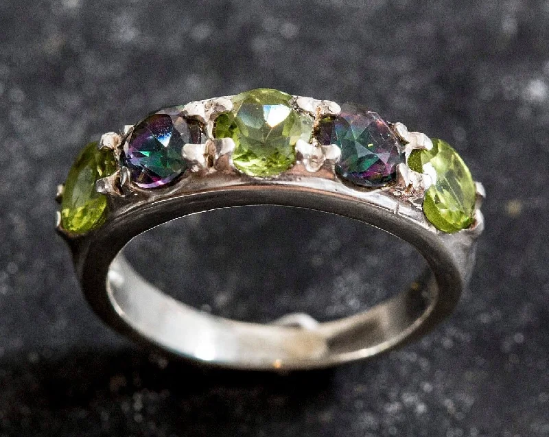 Colored gemstone rings for women -Wide Multistone Band - Mystic Topaz Ring - Green Peridot Ring