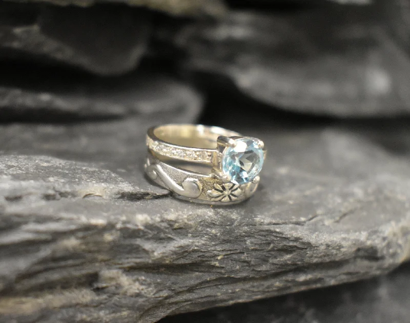 Handcrafted rings for women -Blue Topaz Ring - Vintage Topaz Ring - Silver Double Band Ring