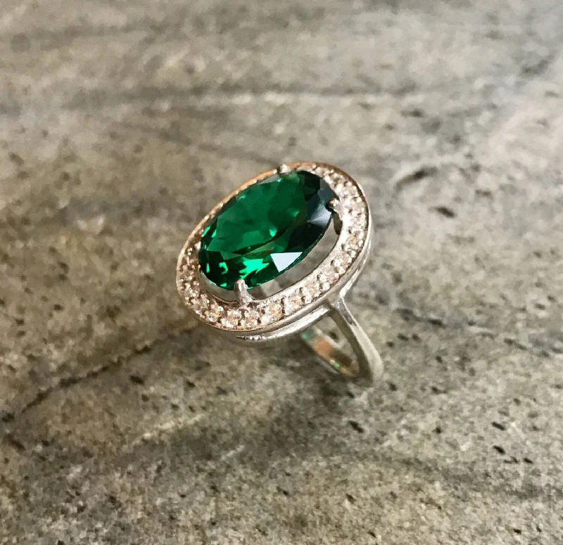 Minimalist rings for women -Victorian Emerald Ring - Emerald Statement Ring - Halo Emerald Ring