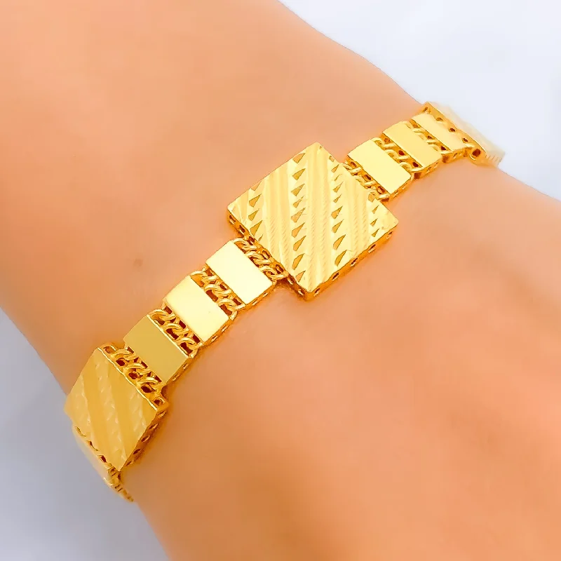 Friendship bracelets with charms for women -Decorative Jazzy 22k Gold Bracelet