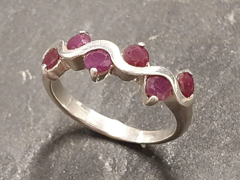 Oval rings for women -Ruby Stackable Ring - Asymmetric Ruby Band - Ruby Wavy Ring