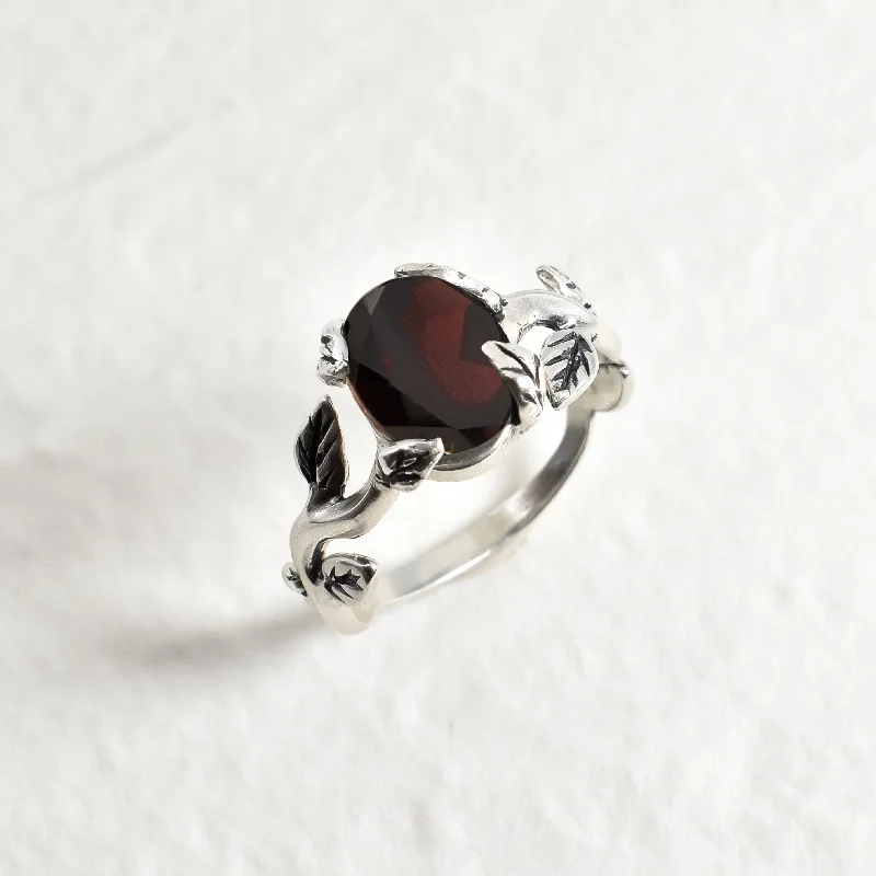 Luxury rings for women -Leaf Garnet Ring - Garnet Flower Ring - Red Vintage Ring