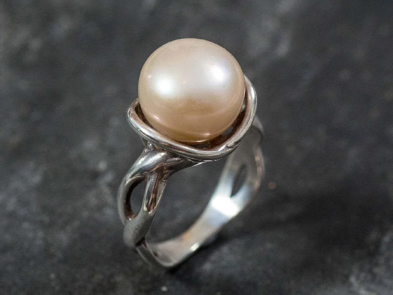 Trendy rings with gemstones for women -White Pearl Ring - Natural Pearl Ring - Classy Pearl Ring